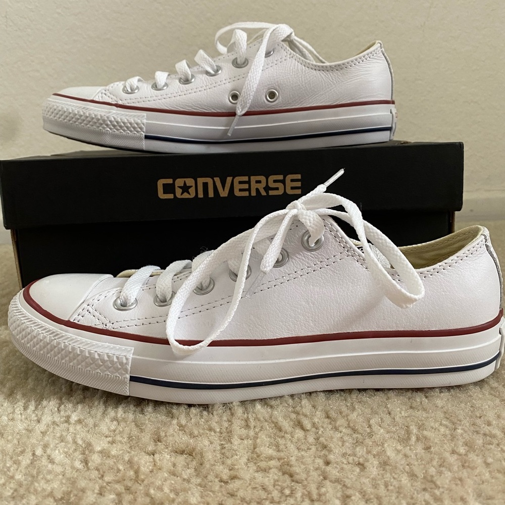 New with box! The Converse® Chuck Taylor® All Star® Leather Ox -white size 7